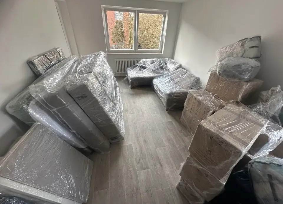 Sorgfältiger Möbeltransport